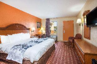 Days Inn by Wyndham Athens - Athens - 3