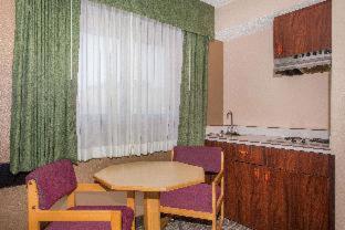 Super 8 by Wyndham Baker City - Baker City - 8