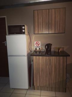 AAA Rose Garden Guesthouse - Naboomspruit - 8