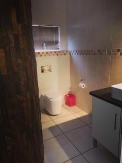 AAA Rose Garden Guesthouse - Naboomspruit - 5