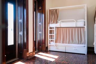 Sant Jordi Hostels Lisbon - 4