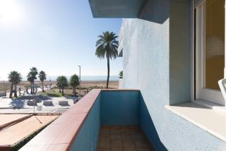 Apartamento en 1era linea mar con terraza de 25m2 - Castelldefels - 1