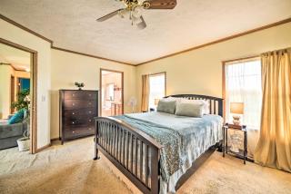 Warm and Inviting Family Home - 2 Mi to Golf Course! - McEwen - 5