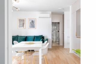 Golden Luxury Apartment - 3