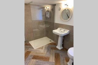 ROSE COTTAGE - 2