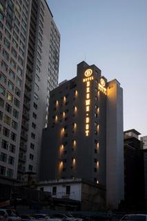 Seomyeon Brown-dot hotel Gold - Busan - 0