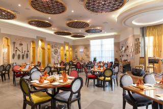Holiday Inn - Suites Kuwait Salmiya by IHG - Kuwait - 5