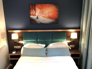 Best Western Empire Elysees - Paris - 9