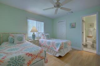 Anna Maria Island Beach Sands 101 - Bradenton Beach - 7