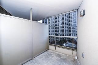 PlanURstay - Business Condo Near Square One - 2