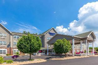 AmericInn by Wyndham Iron Mountain - 1