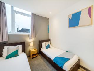 Snooze Hotel - Corby - 4
