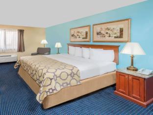 Baymont by Wyndham Warrenton - 3
