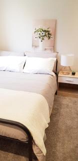 CONTRACTOR ACCOMMODATION SLEEPS 6 - 11 - MANCHESTER AIRPORT CITY - 1