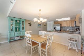 209 Beach Place Condos - St Pete Beach - 6