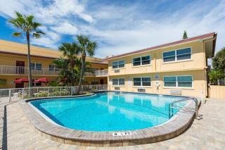 335 Surf Song Resort - St Pete Beach - 5