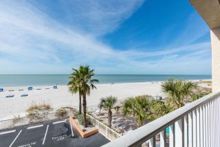 212 Beach Place Condos - 5