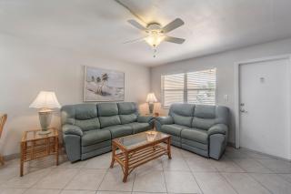 229 Surf Song Resort - St Pete Beach - 3
