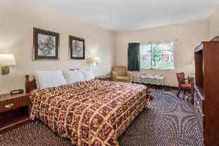 Days Inn & Suites by Wyndham Morris I-80 - Morris - 8