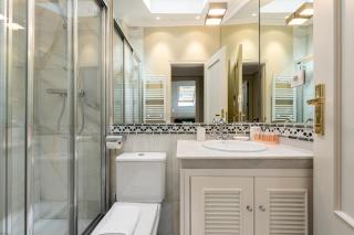 2 bedrooms 2 bathrooms- Penthouse- Almagro- MintyStay - Madrid - 5