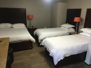 Hydro Guesthouse - Bloemfontein - 2