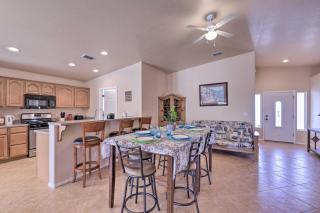 Inviting Retreat with Patio Less Than 1 Mi to Colorado River - 3