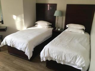 Hydro Guesthouse - Bloemfontein - 8