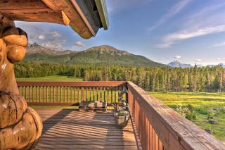 Legacy Mountain Lodge on 40-Acre Ranch with Views! - Palmer - 9