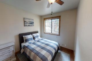 Pine Cone Cabin - Soda Springs - 4