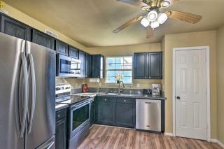 half Mi to Sand Surfside Beach Retreat! - 6