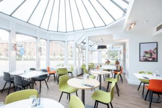Holiday Inn Farnborough by IHG - Farnborough - 7