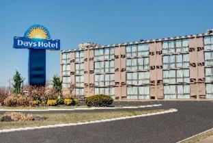 Days Hotel by Wyndham Toms River Jersey Shore - 8