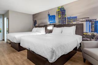 Clarion Pointe Raleigh Midtown - 1