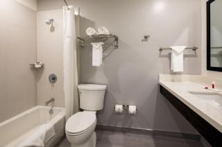 Travelodge by Wyndham LAX - El Segundo - 2