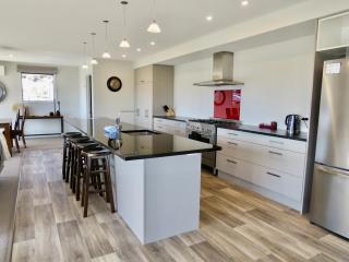 Loch View - Lake Tekapo - 6