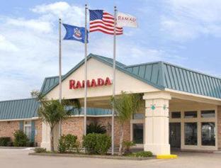Ramada by Wyndham Houma - Houma - 1
