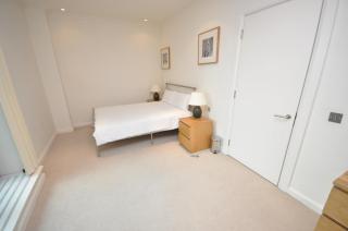 Horizon Canary Wharf Apartments - 7
