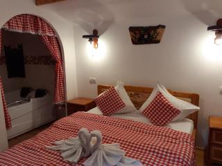 CABANUTE si CAMPING DRACULA - Căpăţîneni-Pămînteni - 5