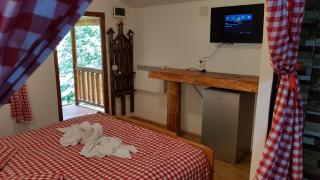 CABANUTE si CAMPING DRACULA - Căpăţîneni-Pămînteni - 3
