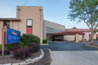 Clarion Pointe Bloomington-Normal near I-55 and University - 4