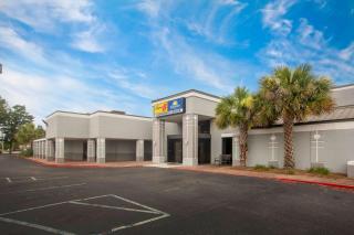 Super 8 by Wyndham Mobile I-65 - Mobile - 9