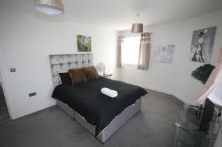Holden Court Apartment - Apt 1 - West Drayton - 0