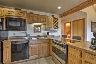 Resort Perks and Trail Access Silverthorne Condo! - Silverthorne - 7