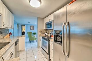 Peaceful Venice Villa with Patio - 2 Miles to Beach! - Venice - 1