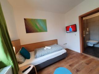 Garni Hotel Biebertal am Milseburgradweg - Hofbieber - 9