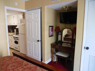 Oak Square 201 - Gatlinburg - 9