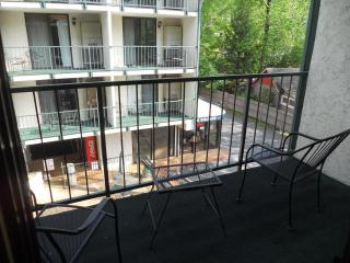 Oak Square 201 - Gatlinburg - 2