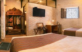 Acolpacha Tambo Boutique - 8