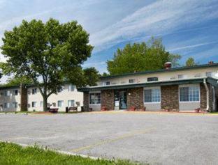 Days Inn by Wyndham Newton - Newton - 3