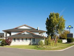 Days Inn by Wyndham Delta - Delta - 4